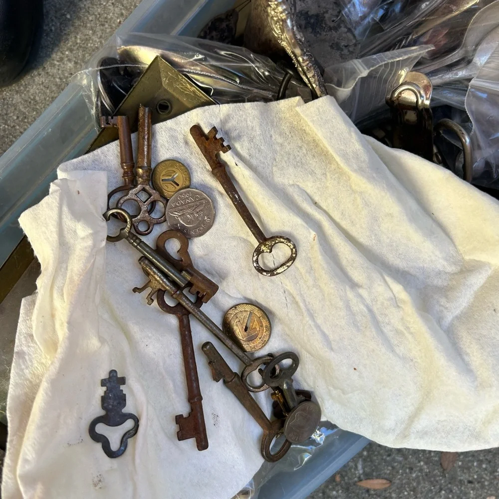 AMAZING BOX OF VINTAGE TREASURES FLATWARE KEYS LOCK PLATES BOTTLE OPENERS